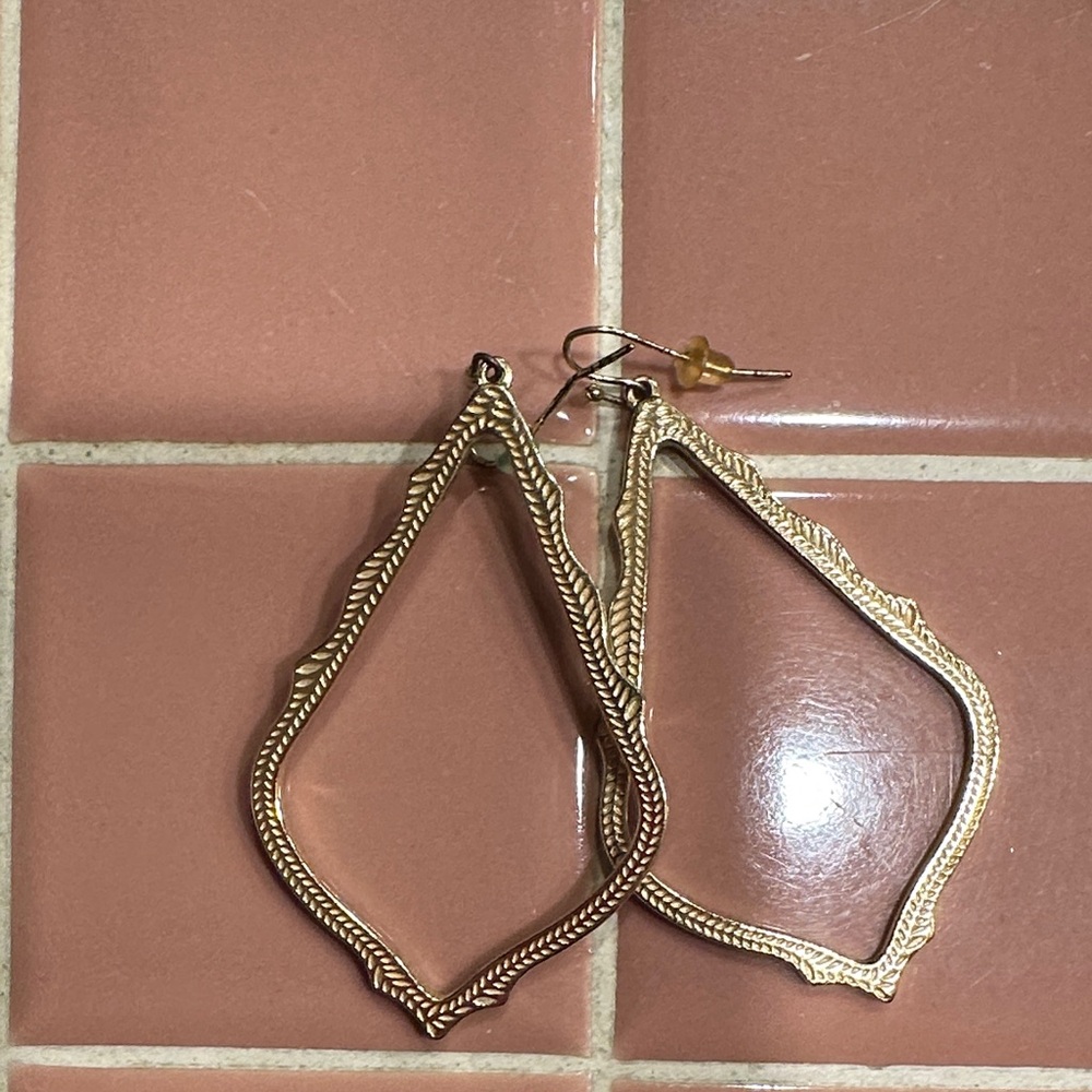 Kendra Scott earrings